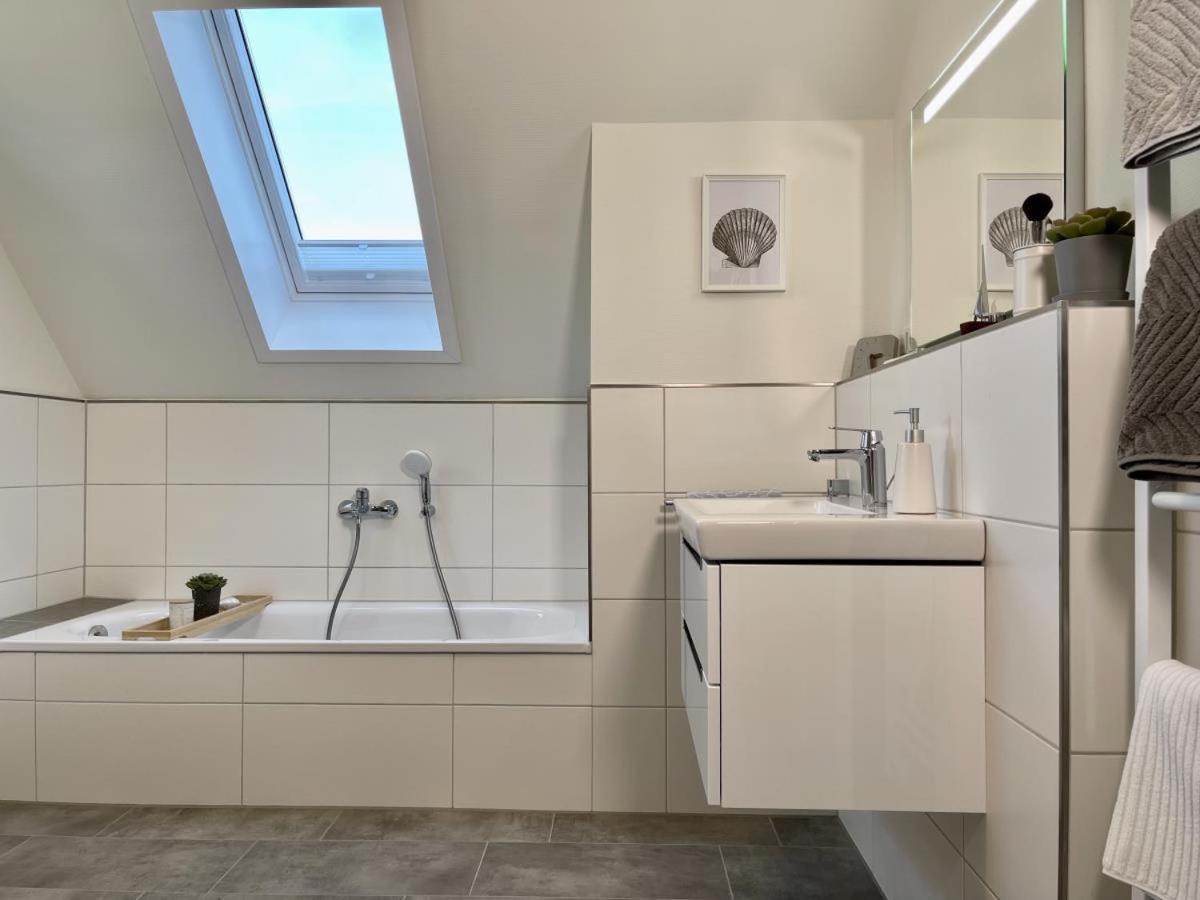 Villa Am Kutterhafen 28 - Prielhuus Fedderwardersiel Esterno foto